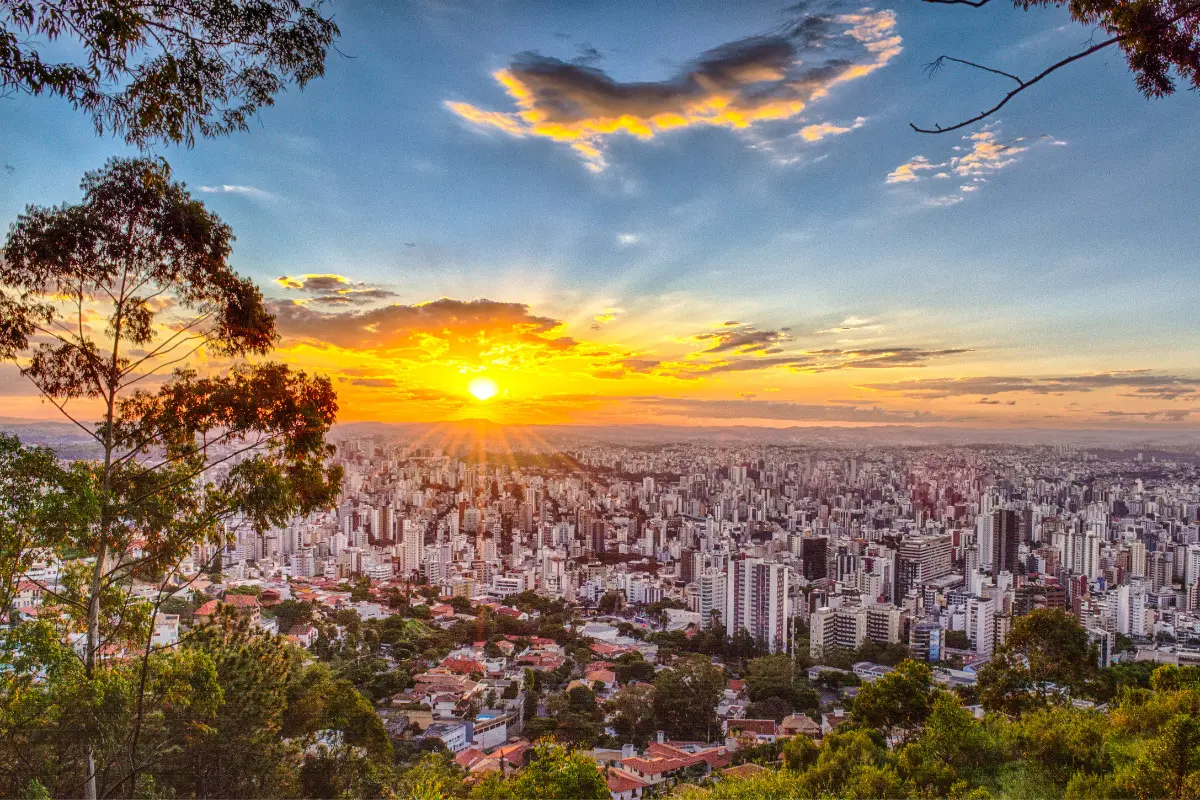 https://www.filizolacardoso.com.br/especialistas-em-negocios-imobiliarios